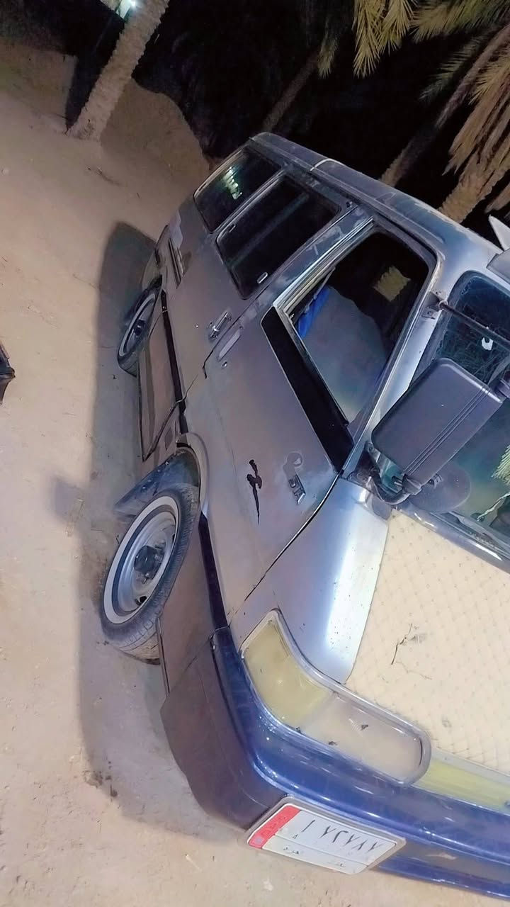 سلام عليكم كيه للبيع موديل 94سياره شوفت عينك حلوه وكاعده وبلاديه السياره بيه خيط بخار يعني ادخن بس ماتنقص هواي سياره مكفوله كير كهربيات شوفت عينك كله مكفوله سنويه نهايت 27خطه نادر خط وبحث جدد مصفره هيه ومرور ربع مامطلوبه السياره مكفوله كفاله عامه من عده المكينه السعر 35وبيه مجال الخاص مفتوح او اتصال ***********اتصل وبيك خير وتدلل راعيه موجود تريد وكاله تريد تحويل
