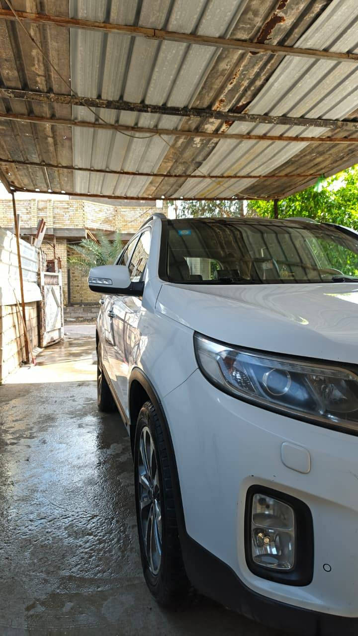 السلام عليكم
سياره كيا سورنتو للبيع موديل 2014 خليجي 
مكفول كفاله عامه 
7. راكب
6 V
3 قطع تدفئه وتبريد 
ماشيه 146 الف 
العنوان بغداد الدوره  
السعر 205 وبيه  مجال 
هـ. ***********
غير متواجد ع الفيس
