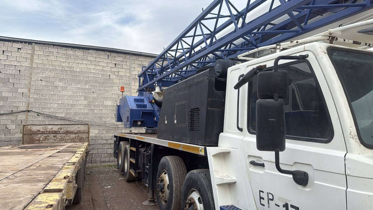 رافعه كرين 60 GT فحص كامل سنه 2013 للاستفسار على رقم***********
