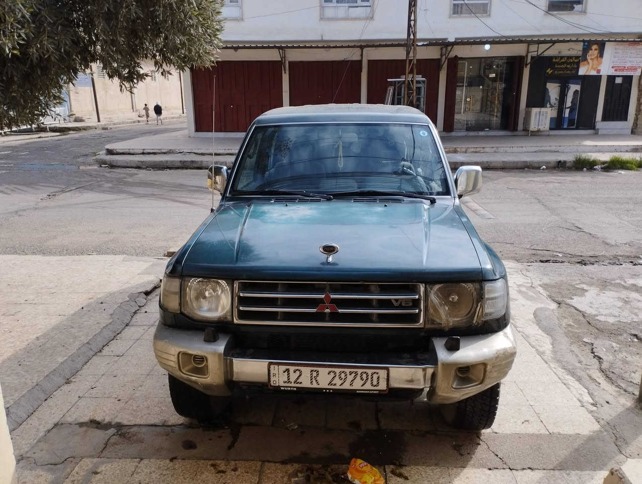 السلام عليكم سياره باجيرو موديل 1998 نينوى سنويا جديده رقم جديد محرك شرط كير شرط كشر نضيف بدون اضرار طخم تاير جديد السنوية ابسمي بس طخه شبر بل جاملق الخلفي شبر
السعر 77 وبي مجال رقم الهاتف  ***********
