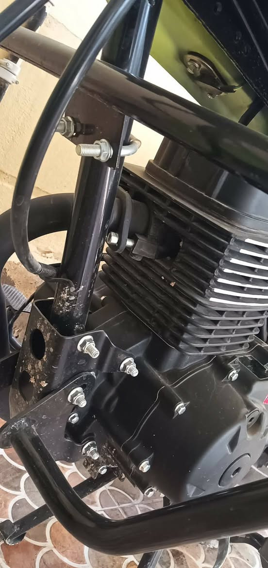 دايون نفخ 200cc ماشه 19طالعه بل26اوراق اصولي للبيع موديل 23 لون مميز مكفوله من كلشي العنوان حله
السعر2100 بيها مجال للطيبن ***********
