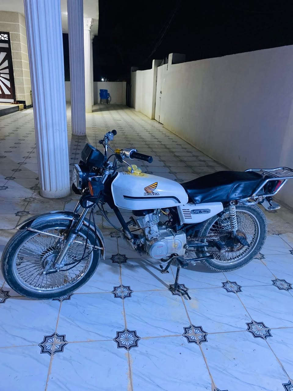 اربع كير تايكر 2020 دراجه حلوه مكينه خرسه تخبل نقوصات بسيطه بدراجه  السعر 300 وبيها مجال بسيط للشراي بس بدون كسران اتصل ودلل ***********
