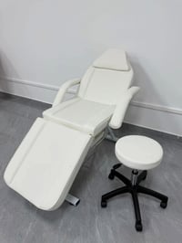 للبيع بسعر مناسب 07766229711