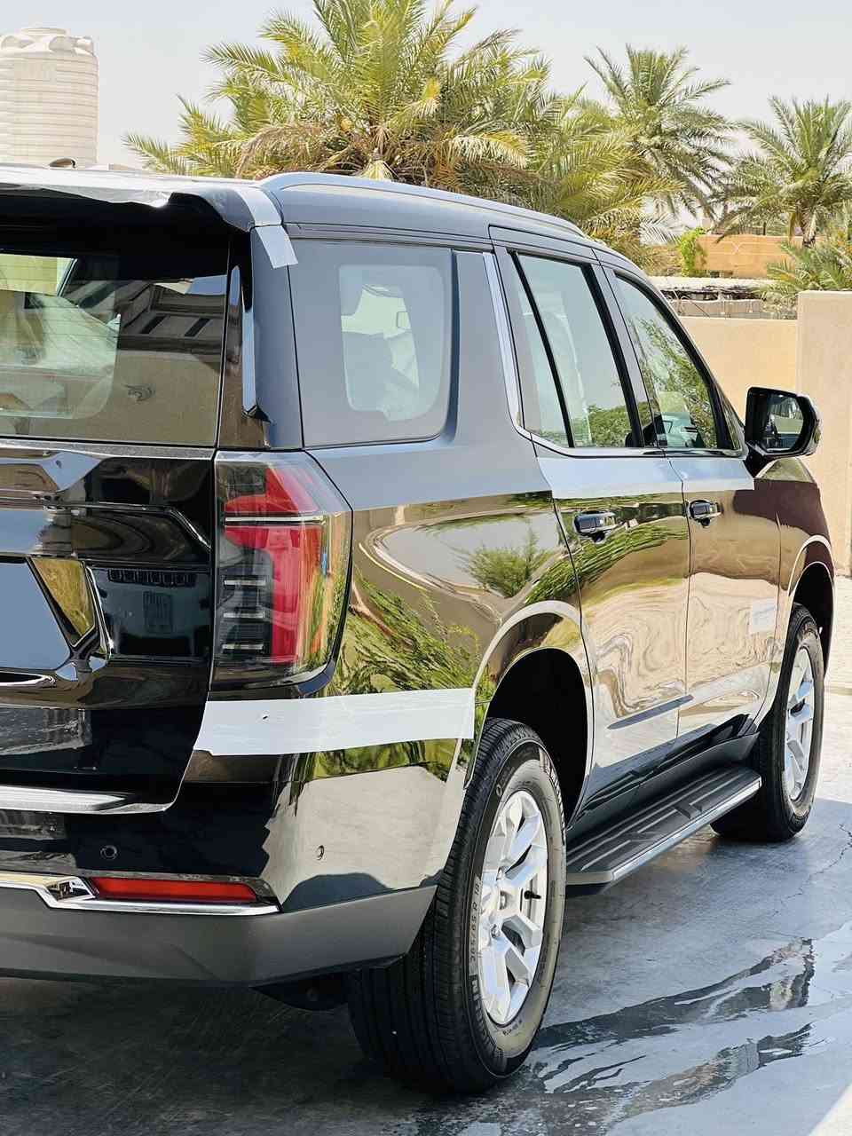 تاهو موديل 2025 خليجي ضمان وكالة المنصور سيارة كفالة عامة من جميع النواحي  كير مكينة شرط فحص بعدها بضمان الشركة وكلها مجاني كافة الامور

رقم#بغدادباسمي تحويل ثاني يوم 

ماشية 8 ألف حقيقي 

المواصفات 

5كامرات

كامرة دوارة 

لون اسود 

حجم المحرك V8 5.3L

مرتبط بناقل حركة أوتو 10 نمر

رادار + تحديد مسار + مانع تصادم + نقطه عمياء مفتاح التشغيل بصمة

4 باب بصمة

تشغيل عن بعد 

 

حساسات أمامية 

حساسات خلفية 

لايت زينون + LED

بك لايت LED 

دخول بصمة ذكي 

حساسات ضغط الاطارات 

اشارة في المرايا الجانبية 

تعليق لمس

هاند بريك كهرباء 

دشبول شاشة ديجيتال متصل

شاشة جبيرة حجم 17 + Apple Car play 

مثبت السرعة Cruise 

المودات والاوامر الصوتية 

مخرج منفذ الطاقة 

3 قطع تبريد

حركة المقاعد الأمامية كهرباء

ثلاجة 

تبريد لمس مناخين منفصلين 

3 قطع تبريد 

أوضاع القيادة Drive Mode 

نظام مانع الانزلاق 

نظام نزول المنحدرات 

نظام تحديد المساحه 

***********
***********
