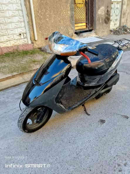 دراجة سازوكي خفاش ياباني كاملة مكاني الحرية السعر175قفل رقم الهاتف ***********
