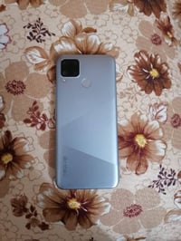 وبركاته عندي موبايل ريملي C15 نظيف السعر 100 وبيه مجال مكاني  الرقم 07...