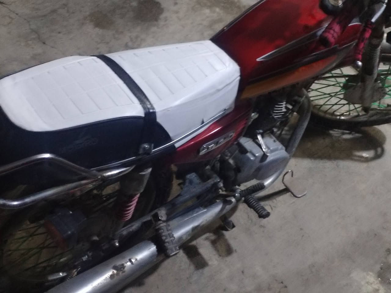 موطور 2019 99999نظيف السعر 250وبي مجال


**إذا كنت صاحب هذا الإعلان وتريد حذفه لأي سبب، رجاءا أرسل رسالة إلى الدعم الفني**