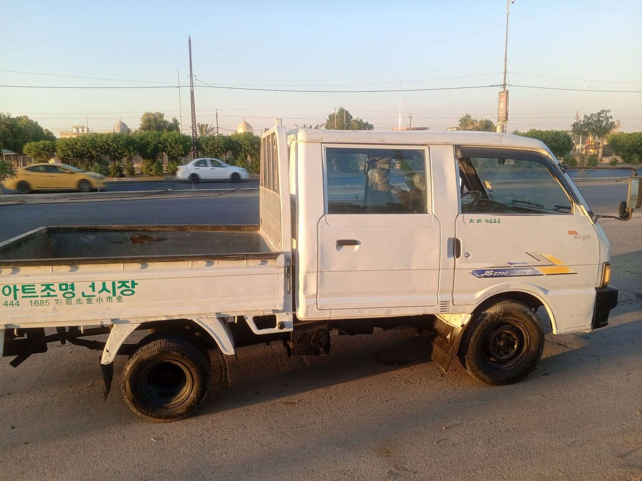 كيا 94 دبل قماره 
السلام عليكم 
كيا 94 دبل قماره
السياره باسمنه 
كير ومحرك  جديد 
حداديه نضيفه 
السياره قمارتها بدون صبغ فقط صفاح البدي والدوسات 
السعر 55قابل للتفاوض 
تواصل فقط على رقم 
***********
