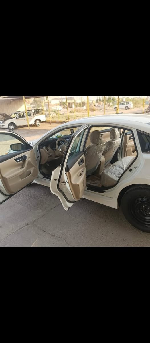 نيسان التيما ٢٠١٧ وارد امريكي ضررها باب خلف السائق تبديل بلادي بدون ايرباك وبدون دواخل رقم سليمانية دولي بأسمي سنوية ل ٢٠٢٩ شهر ٨ مواصفات نص فول داخل بيجي واسود مانقصها اي  ومفتوح كلشي بيها بعدها على وضع بلاد شادلها براد خليجي واي شي مامؤشر بدشبول كله شغال سيارة جديدة بمعنى الكلمةماشية ٨٦
السعر  ١٤٤ وبيها مجال حك جيه
مكان ديالى
للتواصل ***********
