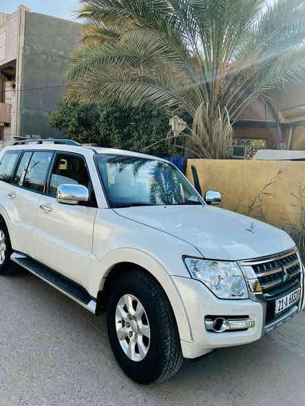 السلام عليكم
للبيع  ***********

باجيرو حبتور جديدة لسياره بعدها لوك دفاتر الشركه موجوده سبير مانازل.

باجيرو حبتور موديل 2015  ماشية 110الف حقيقي السيارة فول مواصفات 8 ايرباك محرك 3500 ترايش كروم لدات نهاري 4 اطارات جديدة ويل 17 زراك لايت ولايت زنون فتحه سقف سلايت كشنات جلد وكهرباء سستم صوت دمام خلفي 7 راكب تبريد ثلاث قطع وثلاجه وسطية حساسات وحاكيه بلوتوث السياره سويج عدد 2 رقمها سليمانيه بسمي تحويل مباشر هزه فحص سنويه كله جديد للاتصال ‏‪*********** والاستفسار
