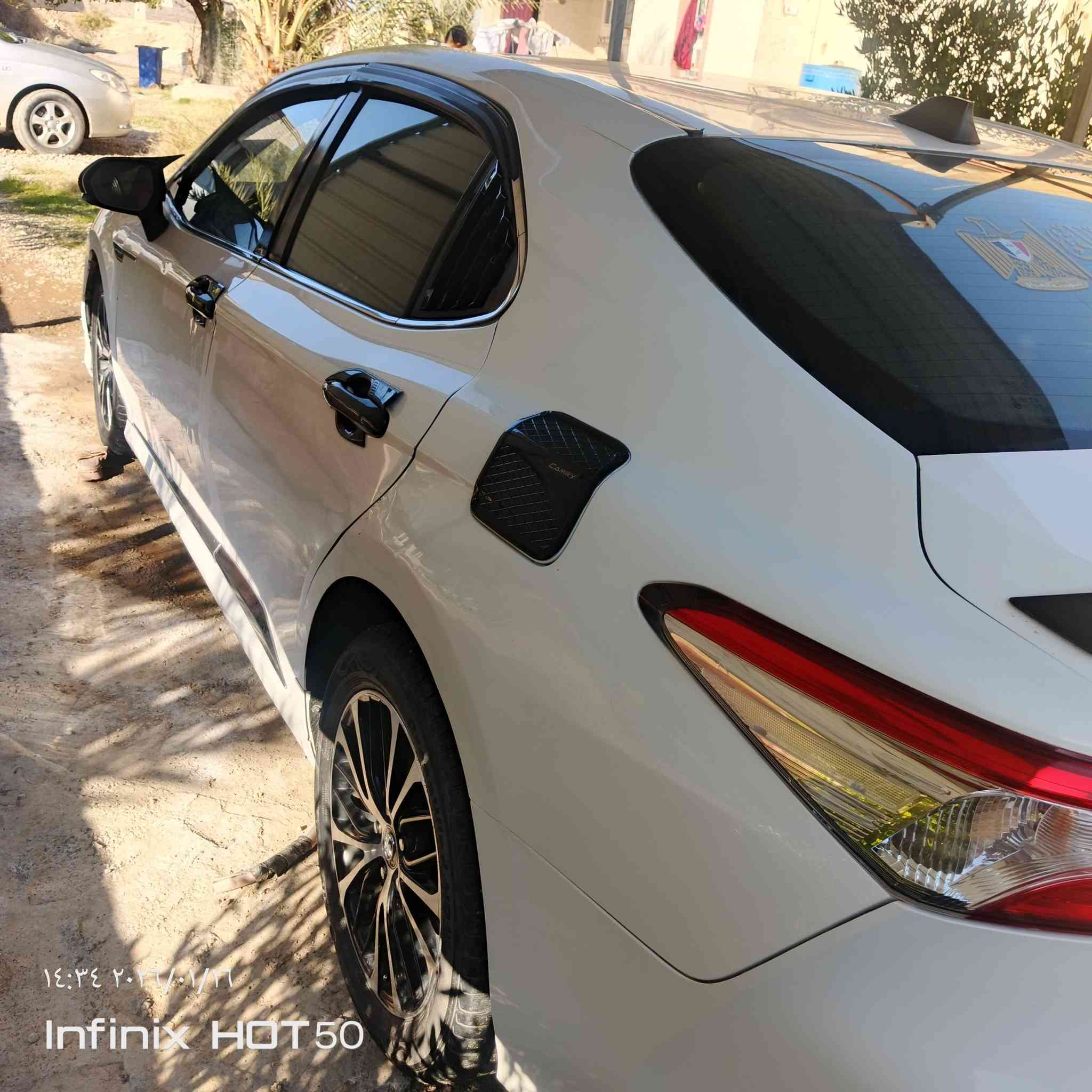 كامري 2019 مواصفات LE السياره مصبوغه عام صدر جديد محرك گير شرط سعر 135 رقم الهاتف***********
