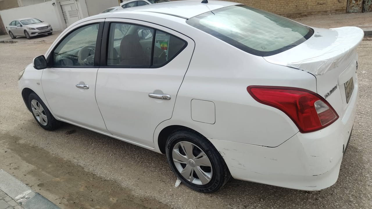 نيسان صني هندي مديل 18 رقم اربيل وكاله تحويل
مكينه كير تبريد كفاله 
كفاله من الصبغ والفتح بيها بارد بسيط فقط 
السعر 93 بيها مجال بصيط صافي 
مكانها نجف حي الاشتراكي
***********
