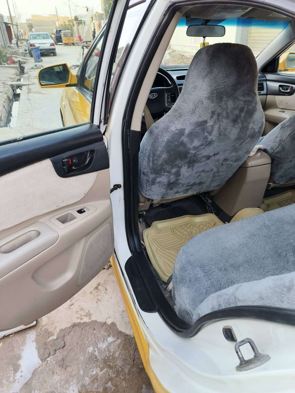 سلام عليكم سياره ابتيما 2010 خليجي
1،السياره بيه ضربه جاملغ الخلفي الايمن مكتوب بالسونار خصم بالبرانكيت سوناره ويه الصور
2،السياره مكفوله من العيب الشرعي 
3،السياره بسمي 
مكان السياره ذي قار قضاء الرفاعي 
سعر السياره 95 وبيه مجال 
***********
