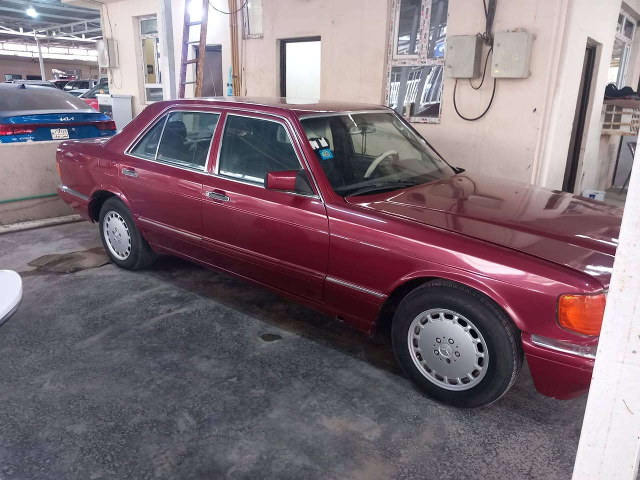 سلام عليكم احبتي مارسدس باب قصير مكينه بلاديه 
بسمي 2031 تنتهي سنوي تبريد كامل نقص بس غاز موديل 88
تخم تاير جديد غرفه حلو سعر 62وبيه مجال صبغ عام صبغه درج أوله ***********
***********مكاني بغداد المحمودية
