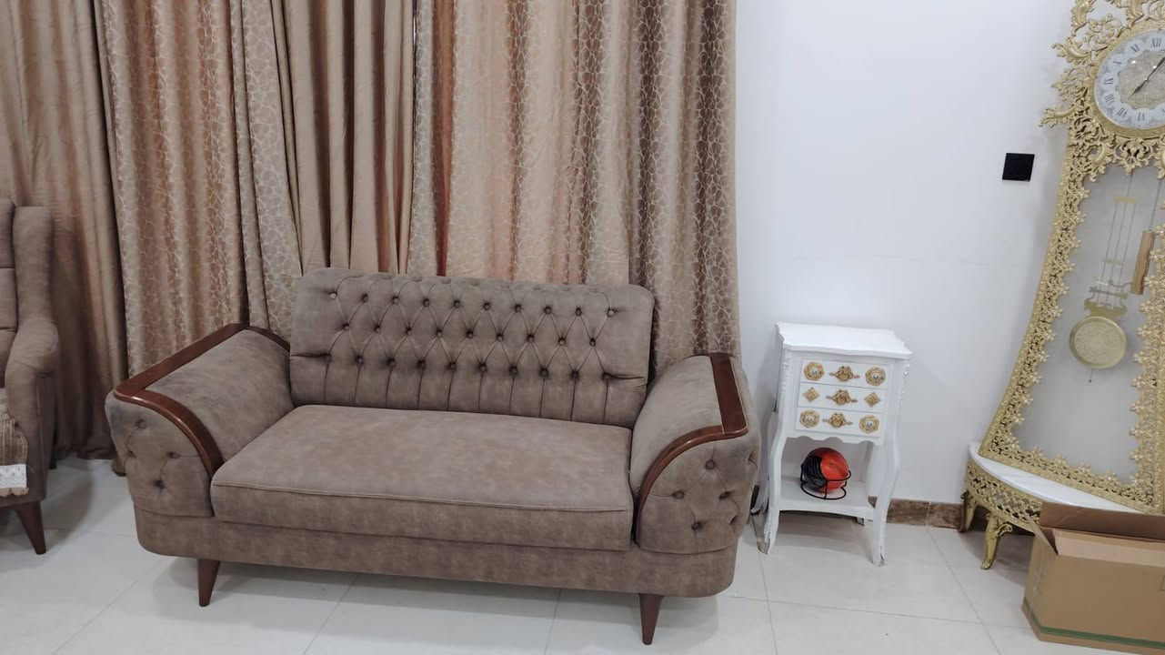 اسلام عليكم طخم كلش نضيف توصا اللة شاهد سوينا مليون وربع وريتا ب600وبي مجال بسيط الميز ريتا ب100الميزمخذي ب250


**إذا كنت صاحب هذا الإعلان وتريد حذفه لأي سبب، رجاءا أرسل رسالة إلى الدعم الفني**