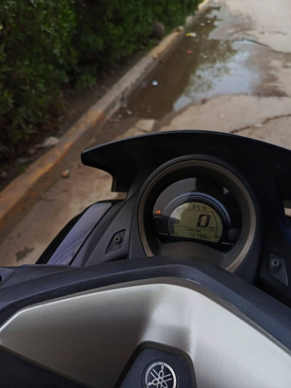 السلام عليكم 
انضف N MAX
دراجة جديدة واحله من الصور 
ماشية 12 الف اي بي اس خلفي وامامي ستاند كهربائي دراجة جديدة جدا مكاني بغداد الوزيرية  قرب كلية فنون جميل *********** واتساب أو اتصال
