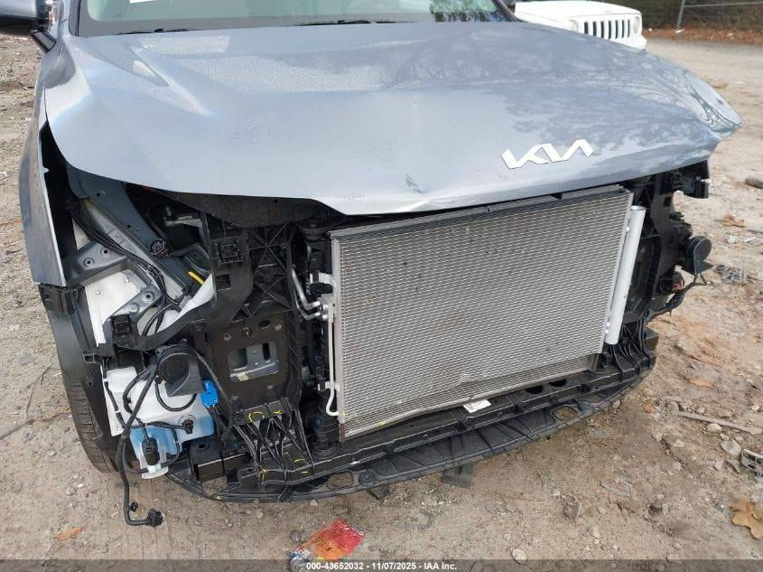 السلام عليكم
للبيع فقط 
: سورنتو 2025 وارد امريكي دخول جديد تترقم جميع المحافظات زيرو بوضع الشركه اللون صدر الحمام
 7 راكب 
مكينه 25005
الضرر موضح بألصور فقط رصعه بألبنيد اغراضها مفتوحه بأمريكا بدون اي ضرر داخلي 
مواصفات ،،،
بانوراما
كشنات جلد كهرباء تدفئه
بصمة ابواب وتشغيل
رادار امامي وخلفي وجانبي
تشغيل عن بعد
كاميرا دواره
حساس امامي خلفي
مودات قياده
لايتات لد وزنون ولد نهاري
اشاير مري ونقط عمياء
سايد بريك بصمه
شحن وايرلس 
منافذ شحن بالكشنات
تحديد مسار وقياده ذاتيه 
اوتو هولد وبعد مواصفات هوايه 
صور الضرر بالمنشور السيارة علئ وضعها بغداد الدورة

السعر 250 بيها مجال
***********
