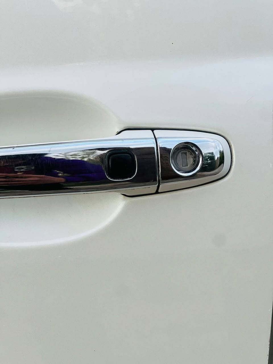 🚨🔥 للبيع فرصة ذهبية 🔥🚨
🚘 أفالون 2011 فل كامل – نظافة ما تنلگة بسهولة 🚘
………………….كــليــــــــــن……………………..

إذا تدور فخامة + راحة + قوة بنفس الوقت… هاي سيارتك بلا لف ودوران.

▫️ لون أبيض لؤلؤي يخبل ✨
▫️ فل مواصفات بدون أي نقص
▫️ تشغيل بصمة + دخول ذكي
▫️ فتحة سقف كهربائية
▫️ بردات كهربائية للورى
▫️ لايت عدسة أصلية إنارة قوية
▫️ مقاعد جلد كهربائية (ذاكرة)
▫️ تحكم دركسون + كروز كنترول
▫️ شاشة + كامرة خلفية
▫️ سنسرات أمامية وخلفية
▫️ مكيف ثلج موت ❄️
▫️ مكينة 6 سلندر ناعمة وقوية
▫️ بلادي مو وارد
▫️ شخط ما بيها – نظافة وكالة ✋

السيارة استعمال شخصي ومدللة، ما محتاجة فلس مصروف.
تفحص بأي مكان يعجبك وانت مرتاح.
 الاتصال ***********
