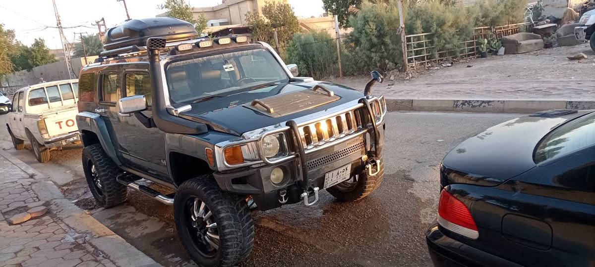 السلام عليكم   ..... مكلف بلنشر
همر H3  للبيع  السعر 95
مكينه تاهو V8/5300  
رقم بغداد  تحويل مباشر 
سياره لا ضربه ولا صبغ   بس عوزهه ترتيب نواقصه بصيطه  مكان السياره كوت داموك.. رقم صاحبه ***********
