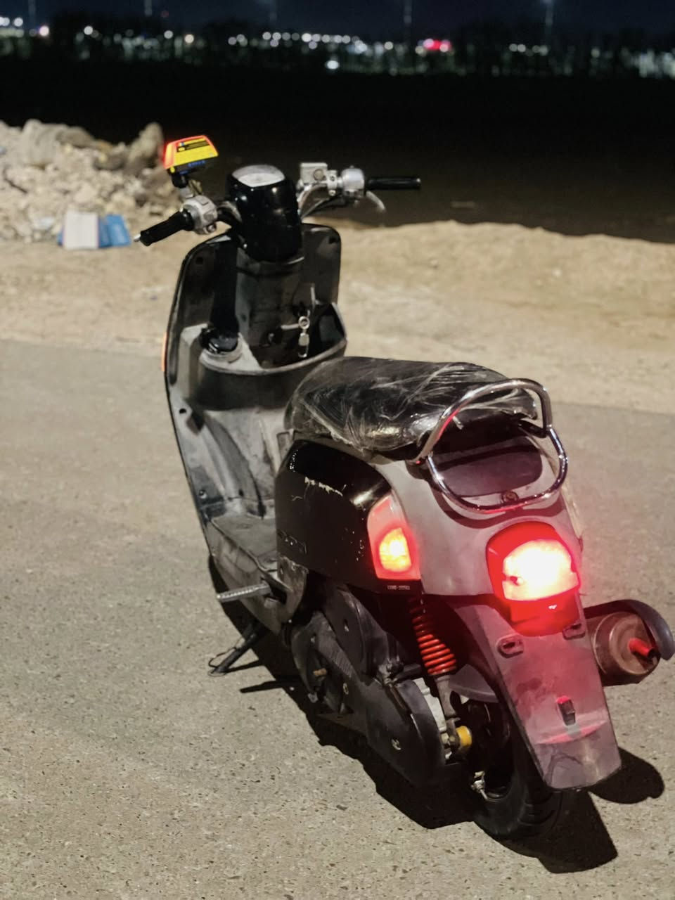 بوليسي كابريتر للبيع او مراوس بسكنس جبلي . الدراجة كفالة عامه نكره سلف مامفتوحة ملحه ختم واحد ويه
المكينه الدراجة رمبه برغي مامفتوح بيها 
مكاني بصرة القبله حي الجامعه 
الرقم : ***********
السعر 700 وبيها مجال قليل
