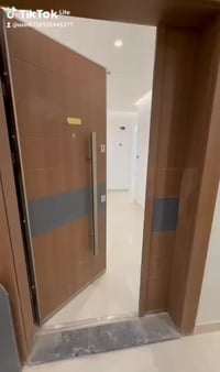 للبيع شقه زيرو  في ابراج العبسلي طابق ثالث   مساحه 213.57م متر  ثلاث غ...