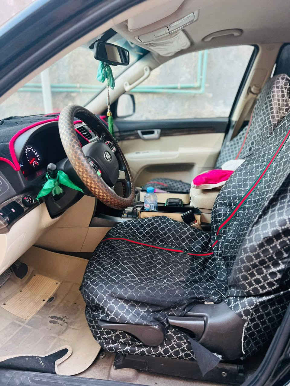 رمضان كريم
السلام عليكم كيا مهافي. للبيع .  2018 اصل بدون تحديث وارد خليجي 
ا
ما عدش اخطات خفيفه بس اي تبديل ما بيها 
سياره جاهزه من كل شيء تبريد ثلاث قطع حساس خلفي امامي شاشه كشنات جلد يعني مواصفات حلوه ما عدا الفتحه والبصمه 
محرك 6 
رقم مثنى انجليزي سنويه جديده باسمي 
التواصل على هذا الرقم ***********
المكان السماوه 
السعر 188
