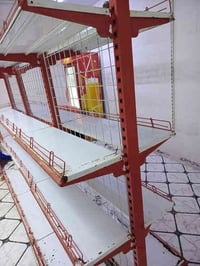 سفينه ورفوف عدد (64) عدد، وعارضات للبيع للاستفسار هذا رقمي 07802847041