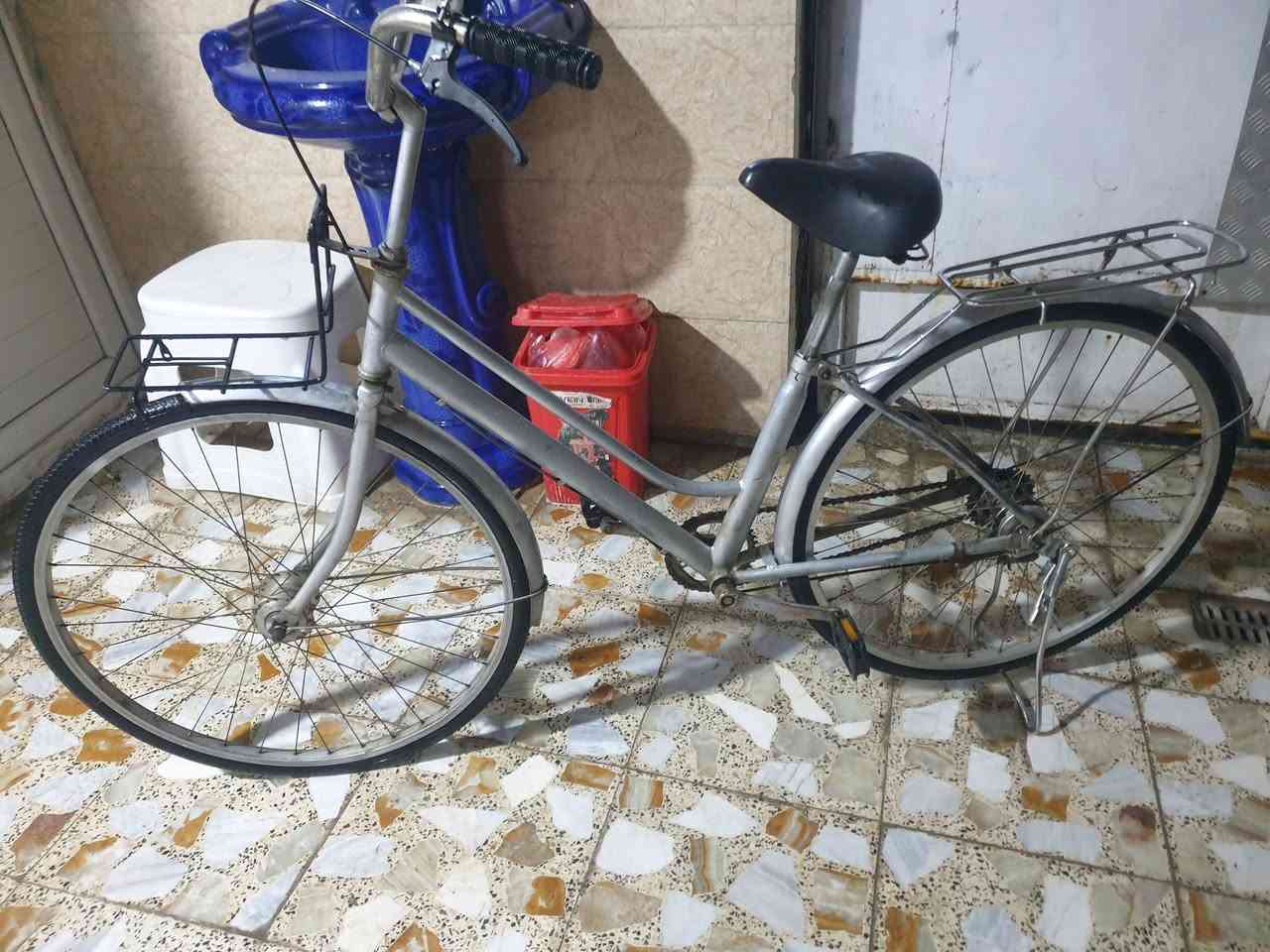 سلام عليكم بايسكل للبيع المكان بغداد / ت / ***********
