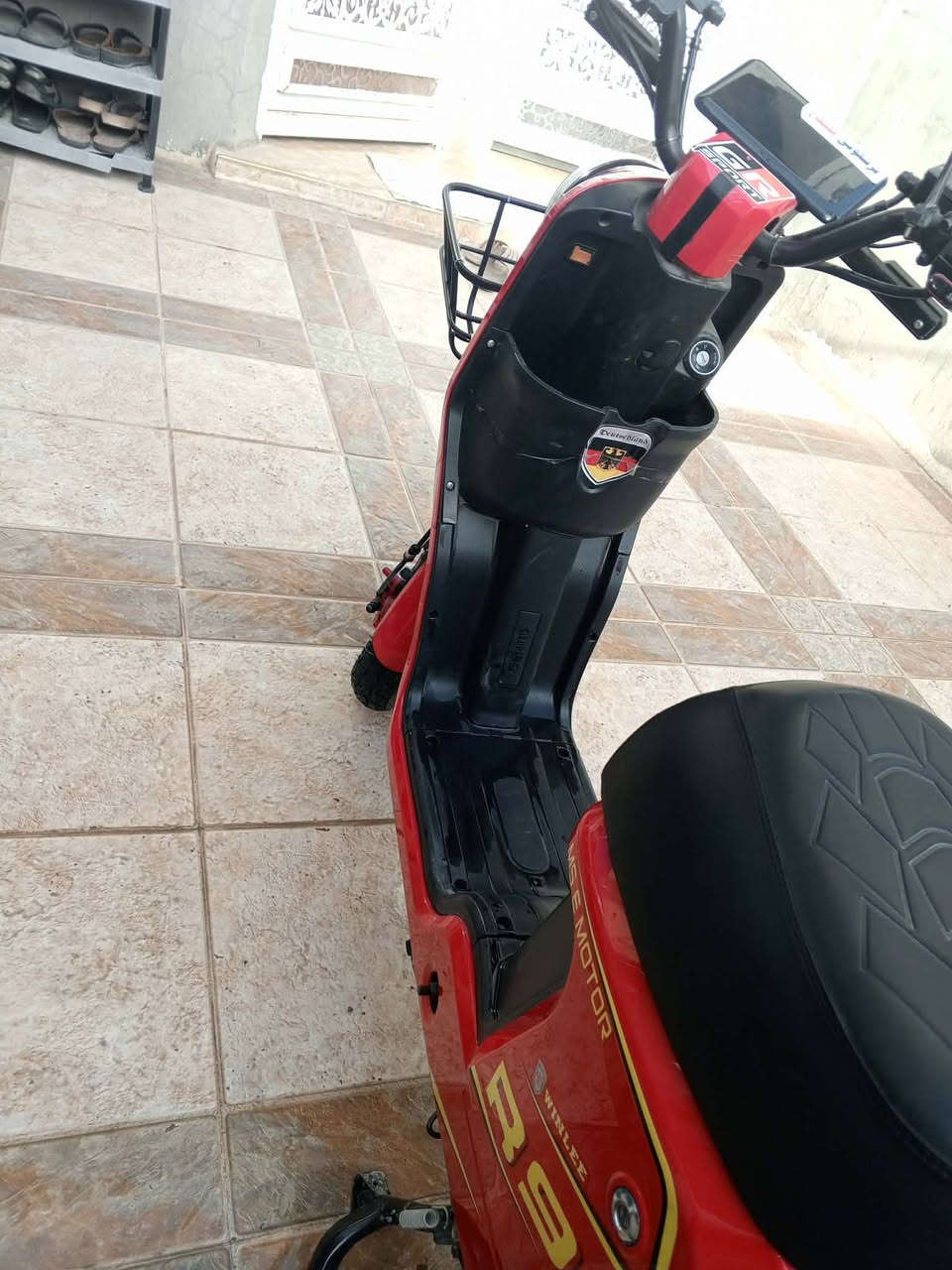 دراجه شحن نوعيه R9
لون احمر🟥
النظافه %100
بصمات 2 مع سويج 2
البطاريات وينلي الاصليات 
نظام حمايه مع قفل الاستيرن
العنوان/ كركوك حي الواسطي مقابيل محطة الواسطي 
السعر/ خاص


**إذا كنت صاحب هذا الإعلان وتريد حذفه لأي سبب، رجاءا أرسل رسالة إلى الدعم الفني**