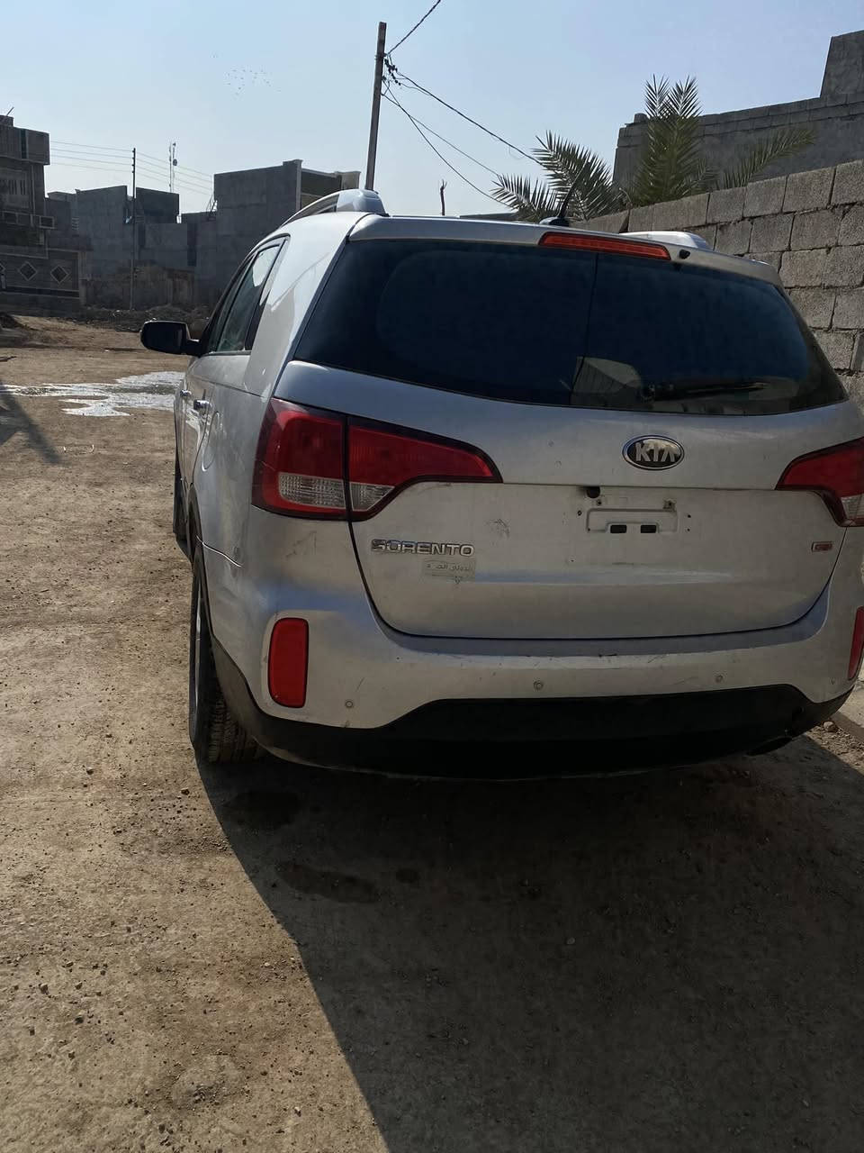 السلام عليكم 
سورنتو موديل ٢٠١٤  أمريكي 

رقم ديالى تحويل سريع 

مكينه ٢٤٠٠        قطعتين تبريد. 

كير مكينه صدر كله مكفول 

تخم تاير جديد 

السياره ضررها من امريكا فقط طخه بسيطه ب الصندوك 

وبعد السياره كفاله عامه اي ضربه مابيها ومودجود سونار 

مكان السياره ديالى بعقوبه الاتصال  
  
رقم  الاتصال ***********

رقم الواتساب *********** 
وخاص ماسنجر موجود
