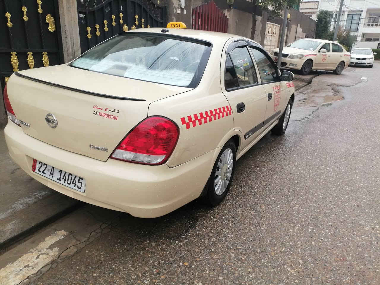 نیسان سنی یابانی بۆ فرۆشتن 2012یەک پارچە بۆ یاخ گێر عادی ***********
