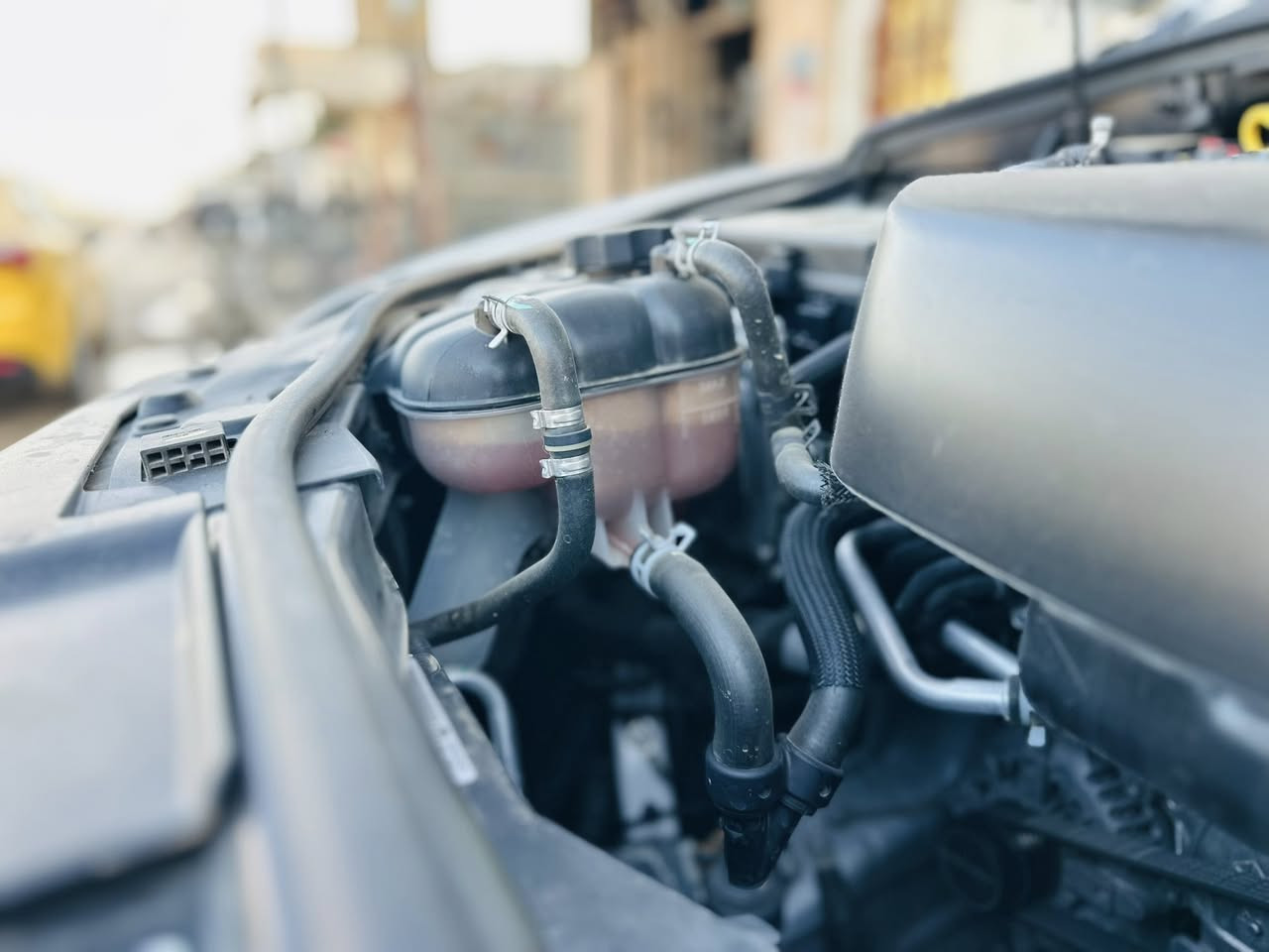 السلام عليكم
بيع أو مراوس مع  أوباما فقط 5700 : دودج دورانكو  فدرالية 

عداد المسافة: 19 الف مايل وقابل للزيادة 

الضرد فقط تبديل جاملغ أمامي  يعني قطعة واحدة صبغ

صور الحادث بالمنشور

الرقم بغداد

المواصفات 

كشنات جلد

الموديل 2023

المحرك : 3600 )

مصابح امامية زنون بلادي

رادار خلفي  مع جانبي

حساس خلفي

مقاعد كهربائية

كامرة خلفية دوارة

شاشة 

تحكم فول 

دفع رباعي 4*4

تحكم ستيرن جهتين بلوتوث وحاكية وكروس سرعة وتحكم صوت 

نظام ABS مانع انزلاق

أستفسار 

***********

‭0772 247 4447‬

مكان سيارة ديوانية
