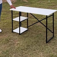 ميز دراسي • مستعمل كجديد • نجف حي الهندية