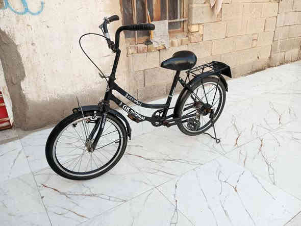 بَيسكل للبيع سعره 75 الف قفل. تواصل تصال، مكاني عماره حي شرطه ***********
