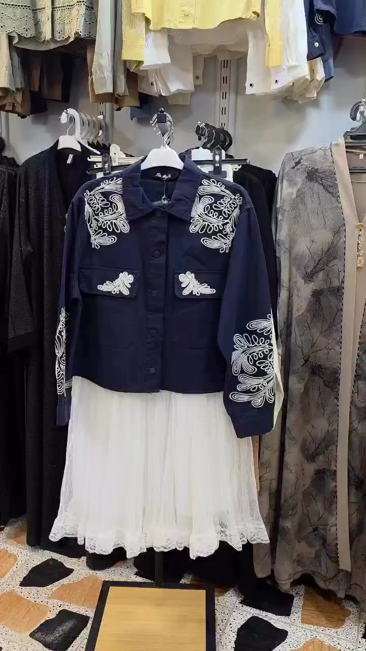 كوني أنيقة مع نوتيلا 💙 
قياسات القميص :فري سايز
قياسات التنوره : فري سايز
سعر القميص 25
سعر التنوره 25
حته محد يكول ليش متذكر لاسعار 🌝

للحجز والاستفسار يرجى مراسلةالصفحه
سكرين للموديل الي تريدي وثبتي الحجز 

واتساب.  ***********

الأنبار هيت الچري شارع باب الحاره

#fashion #fashionstyle #fashionista #أزياء #ملابس ملابس_محجبات ترند ملابس_محجبات اكسبلور مودل  أزياء fashionista فولو فولو ازياء_تركية
