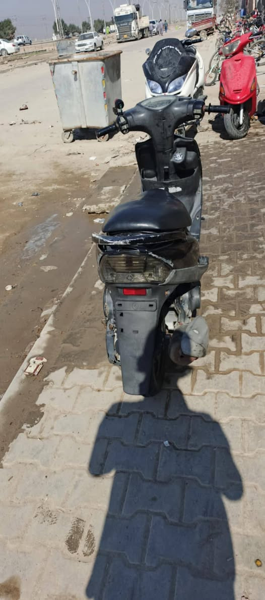 سلام عليكم
دراجه ماكس عدله البيع
محرك ما مفتوح وناعمه 
سعر650
لحد يراسني مكلف بنشر هاذ رقم  راعيها مكانه بشرش***********

