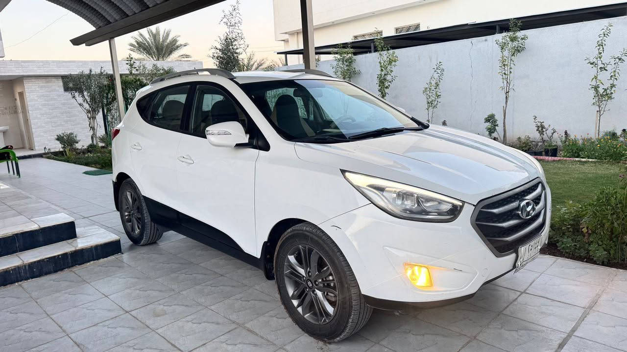 موديل ١٥ اخت الزيرو بيه مكانين بارد حيل بسيطات مكفوله من الصبغ والمعجون والتبدل والاصوليات تبريد ثلج مكان بابل السياره مضمومه مالت جناي السعر ١٥٥ قفل ***********
