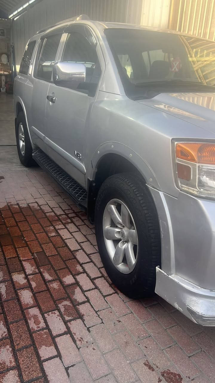 سلام عليكم 
سياره نيسان ورماده موديل 2008
فول مواصفات 8 سلندر 
7 راكب 3 قطع تبريد 
مهضومه غاز كير ومحرك كفاله 
شاشه كأمره تحكم ستيرن 
تخم تاير جديد صدر امامي و خلفي جديد 
كشنات جلد كشنات كهرباء 
سياره مكفول بيه 1 قطع صبغ 
باقي كفاله رقم بغداد لدولي 
مكان السيارة بغداد 
رقم ***********
السعر 90 وبيه مجال
