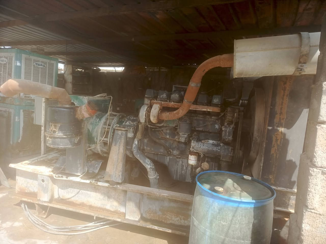 السلام عليكم للبيع مولد سكانية دي اس 250 كيفي التواصل ***********
