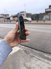 آيفون X • ٢٥٦ جيجا • الموصل الايسر