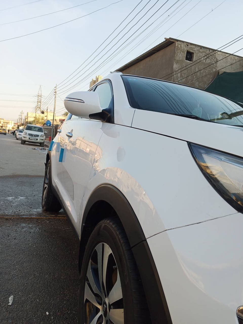 السلام عليكم من بعد اذنك ادمن كيا سبورتج للبيع موديل 2014 مكفوله كفاله عامه فقط الدعاميه الاماميه مصبوغة وشرط عل سونر وبارد اربع اصابع جاملغ الامامي والسونر مرفق ابيعلك نفسه صار شهر من سويته كير مكينه كفاله تخم تاير جديد كامره بل مرايه وكامره بل شاشه مري شفط حاكيه اشاير بل مري هزه جديده سنويه لل 28 محرك 2400 مكاني بغداد حي اور السعر 159 $ وبيهه شي قليل حك الجيه واي استفسار اتصال مع الرقم ***********
