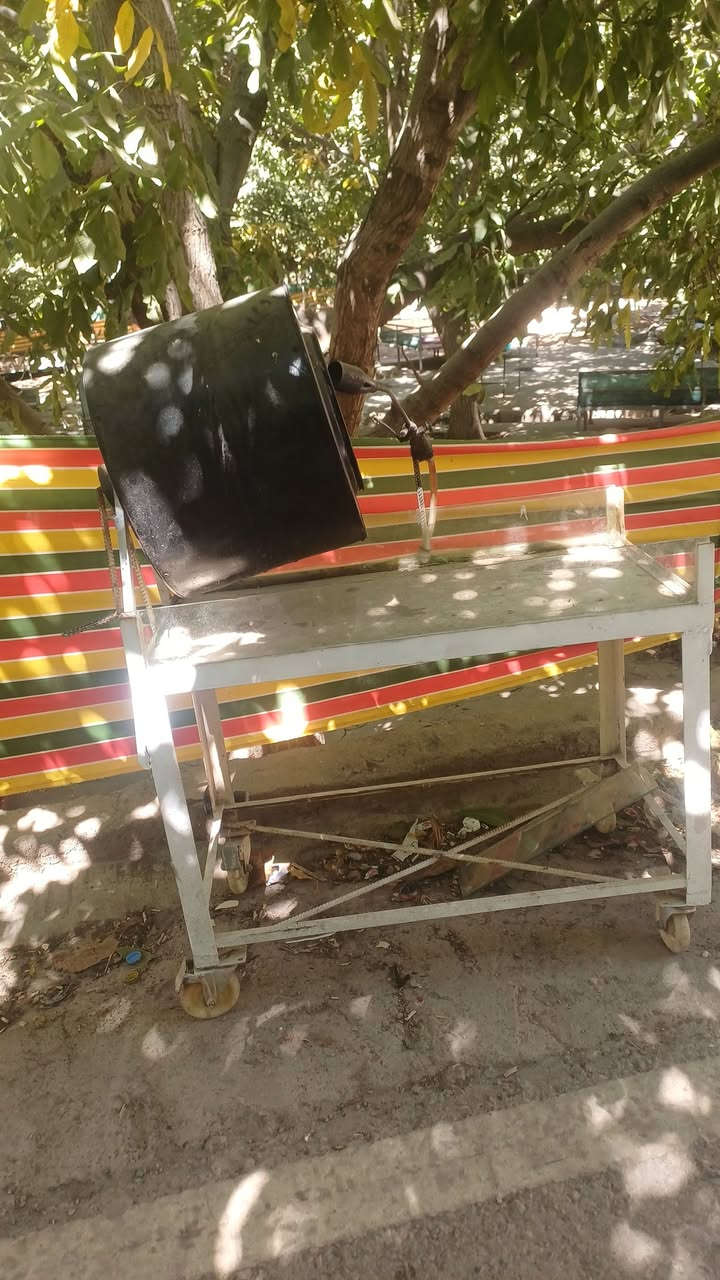 ئەم جیهازە بۆفرۆشتن کاملە ***********
