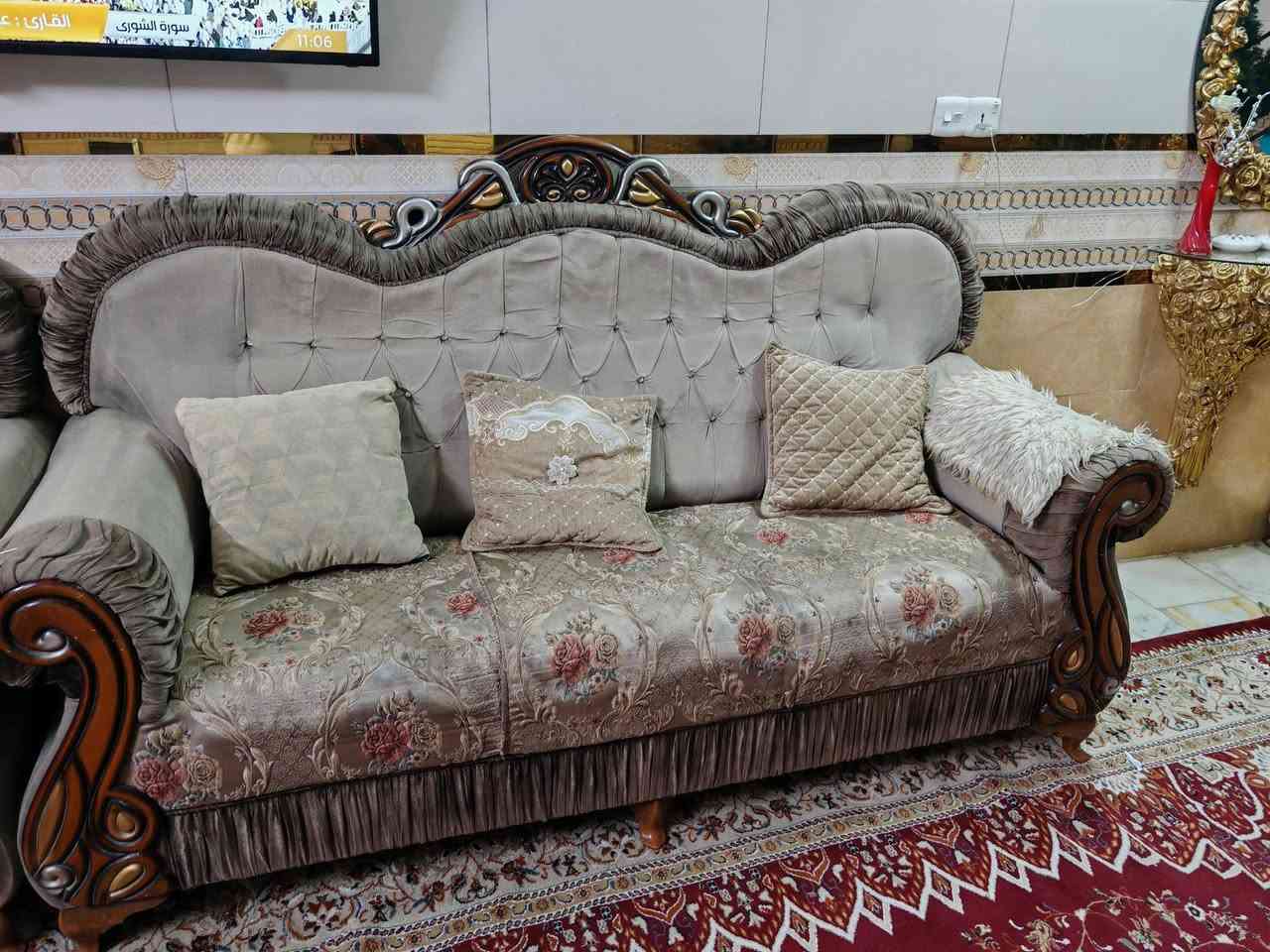 تخم 8 مقاعد
2ةبيهن ضرر
6 كلش نضيفات
السعر200
المكان الحريه 
***********
