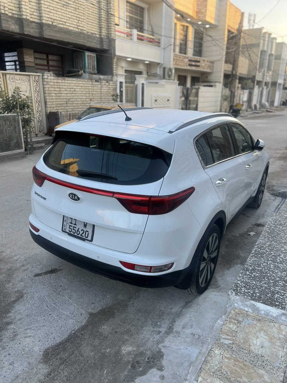 السلام عليكم
سبورتج 2018 مواصفات عاديه
 
بيها قطعتين صبغ مثل ماموضح بالسونار 

سعرها 165  بيها مجال بسيط للشراي
رقمي ***********

مكاني بغداد/الكرخ
