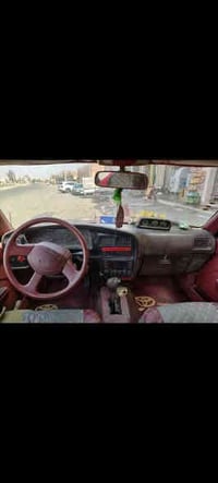 للبيع فوررنر موديل ٩٠ رقم صلاح الدين محرك وكير ونجي جدد تخم تاير يابان...