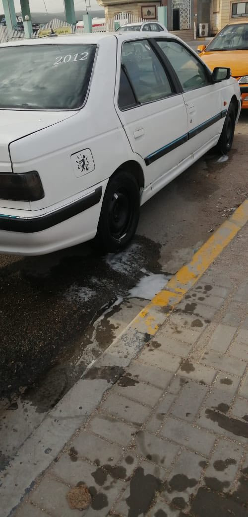 سلام عليكم سياره حلوه وجاهزه سعر 28 وبيه مجال كهربيات كله شغاله مديل 2012البصره طويسه رقم تلفون ***********
