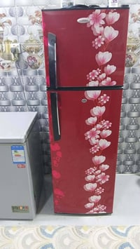 ثلاجه • حجم عائلي • الديوانيه شارع ذوالفقار