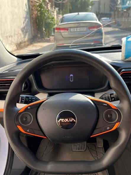 السلام عليكم للبيع دون فنك شاين موديل 2024 رقم بغداد بسمي حره
وكالة ليث العبيدي

سيارة بعدها بالضمان

مواصفاتها 

1_ بصمة تشغيل + دخول بصمه

2_ صندوق كهربائي بالاضافة مساحه تخزين كبيرة 

3 _ شاشة لمس كبيرة 

4_ تحكمات ستيرن

5_كامرة خلفية

6 مكينة 1500 تنفس طبيعي اقتصادية بصرف الوقود جداً 

7_ مقاعد رياضية 

8_ سيارة ماشية 36000  كيلو متر 

9_ كيرها رياضي 6 نمر سرعات

10_ هاند بريك

سعرها 115 قابل للتفاوض للجاد بشراء 

الاستفسار الاتصال***********

عنواني بغداد / جكوك
