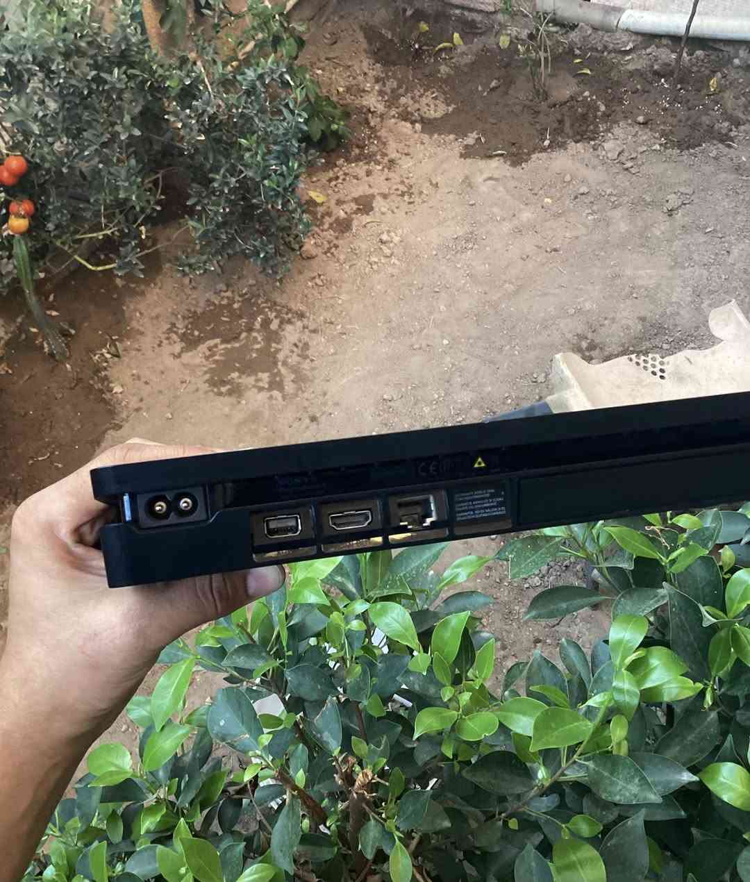 بلاي ستيشن 4 سليم اولاين اوربي ( PS4 Slim Online)
حالة الجهاز : لوك ستيكر ما مفتوح نهائياً (ضمان) نظافة الجهاز كما موضح في الصور .
كامل ملحقات : يدة اصلية لوك ستيكر،كيبل (HD) اصلي،محولة اصلية،كيبل شحن اصلي .
نظام الجهاز : نظامة (13.5) ، يجي معة قرص (THE WITCHER) وحساب بي لعبتين .
مساحة التخزين : واحد تيرا بايت ، 1T
ملاحظة : الجهاز ضمان من كل النواحي ، شرط الفحص!
السعر : 270 الف ، وبي مجال بسيط لطيبين ❤️.
تواصل : على الصفحة او واتساب من خلال الرقم (***********)
 *توصيل ما عندي ، مكاني بغداد تريد تجيني او ادز مندوب يستلم الجهاز .
