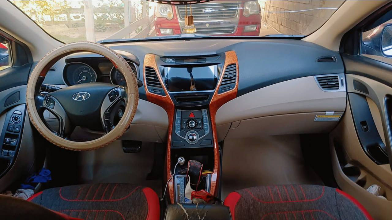 السلام عليكم 

 النترا للبيع موديل 2015  مكفول كفاله عامه 

السعر 127$  وبيها مجال 

للاتصال ..//***********///***********
